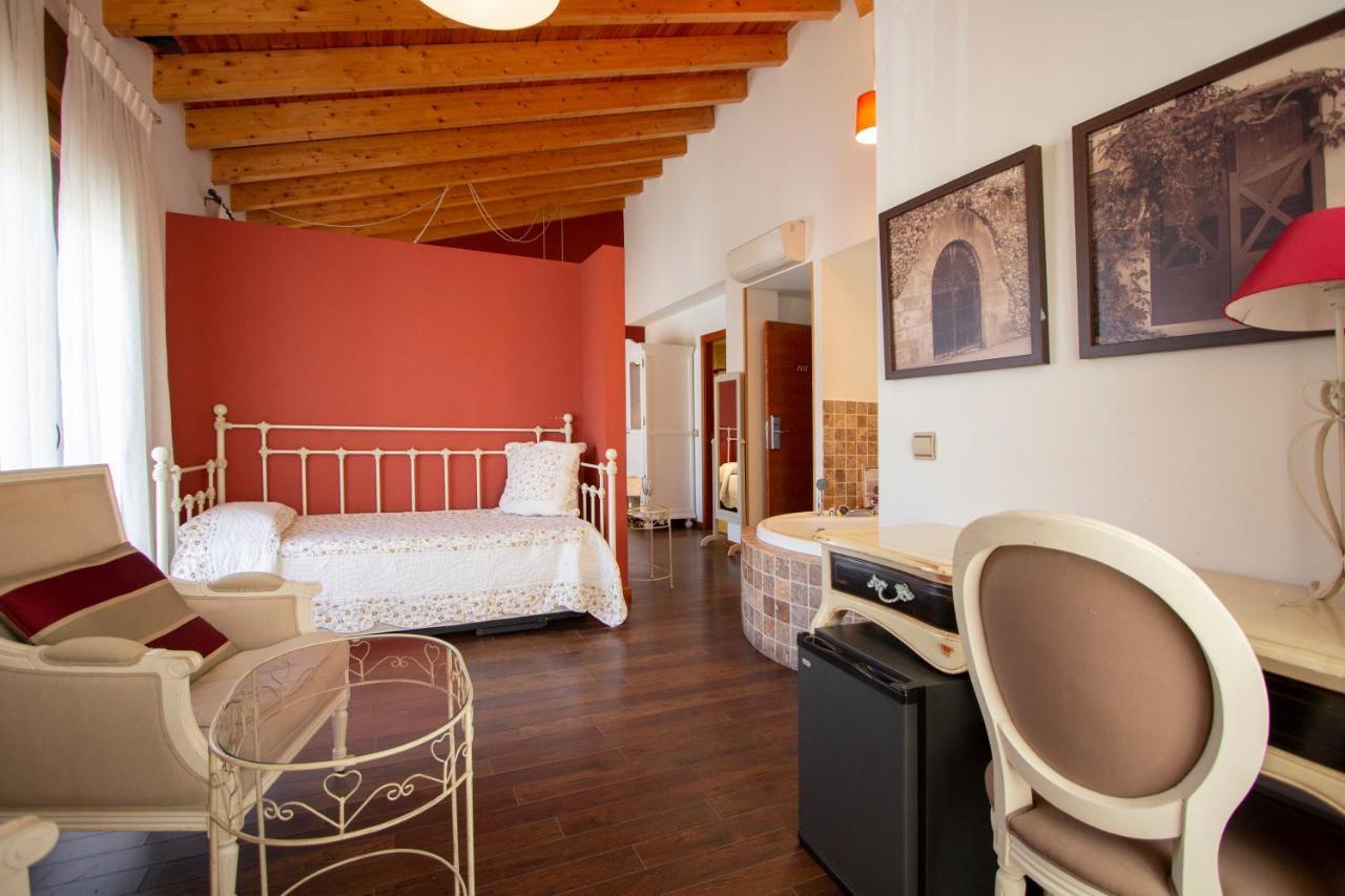 Hostal Los Canteros Golmayo Kültér fotó