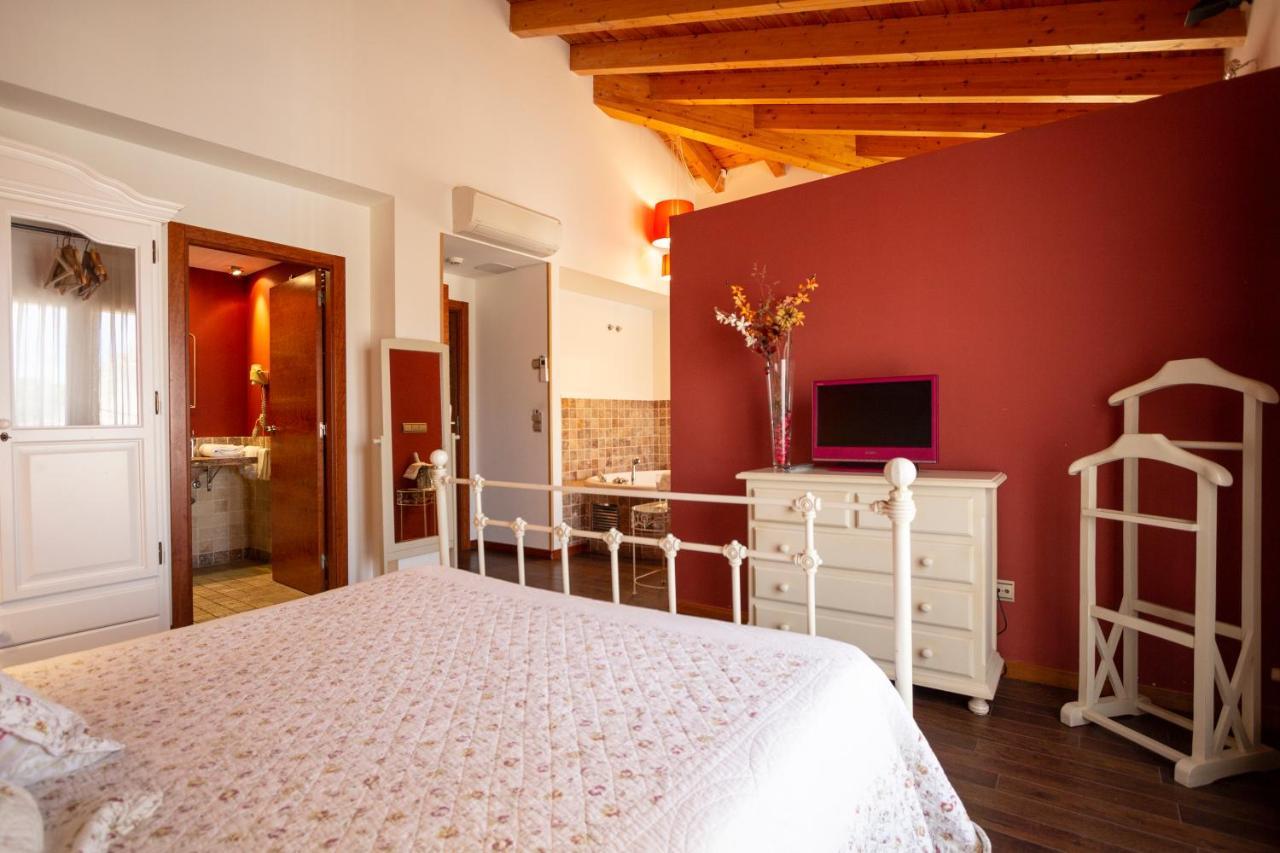 Hostal Los Canteros Golmayo Kültér fotó