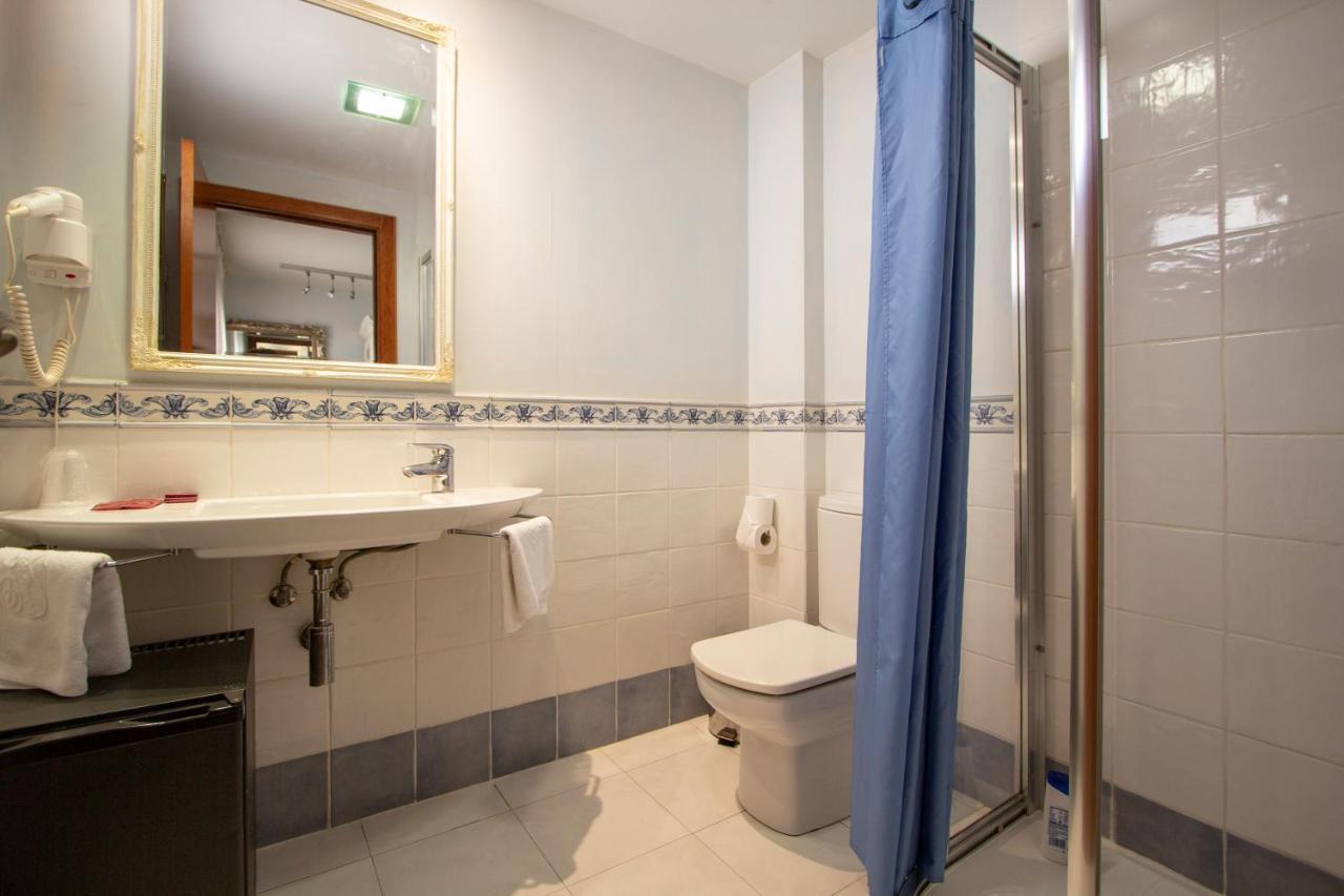 Hostal Los Canteros Golmayo Kültér fotó
