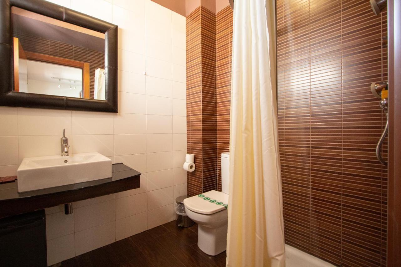 Hostal Los Canteros Golmayo Kültér fotó