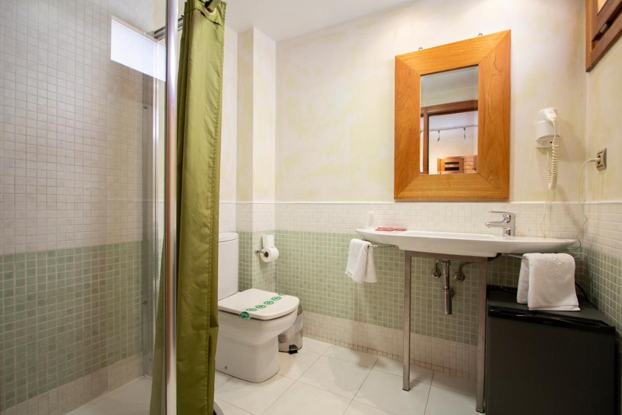 Hostal Los Canteros Golmayo Kültér fotó