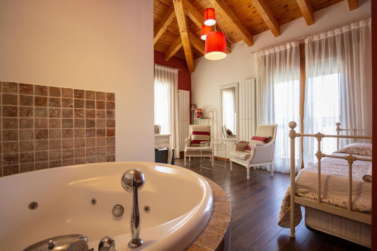 Hostal Los Canteros Golmayo Kültér fotó