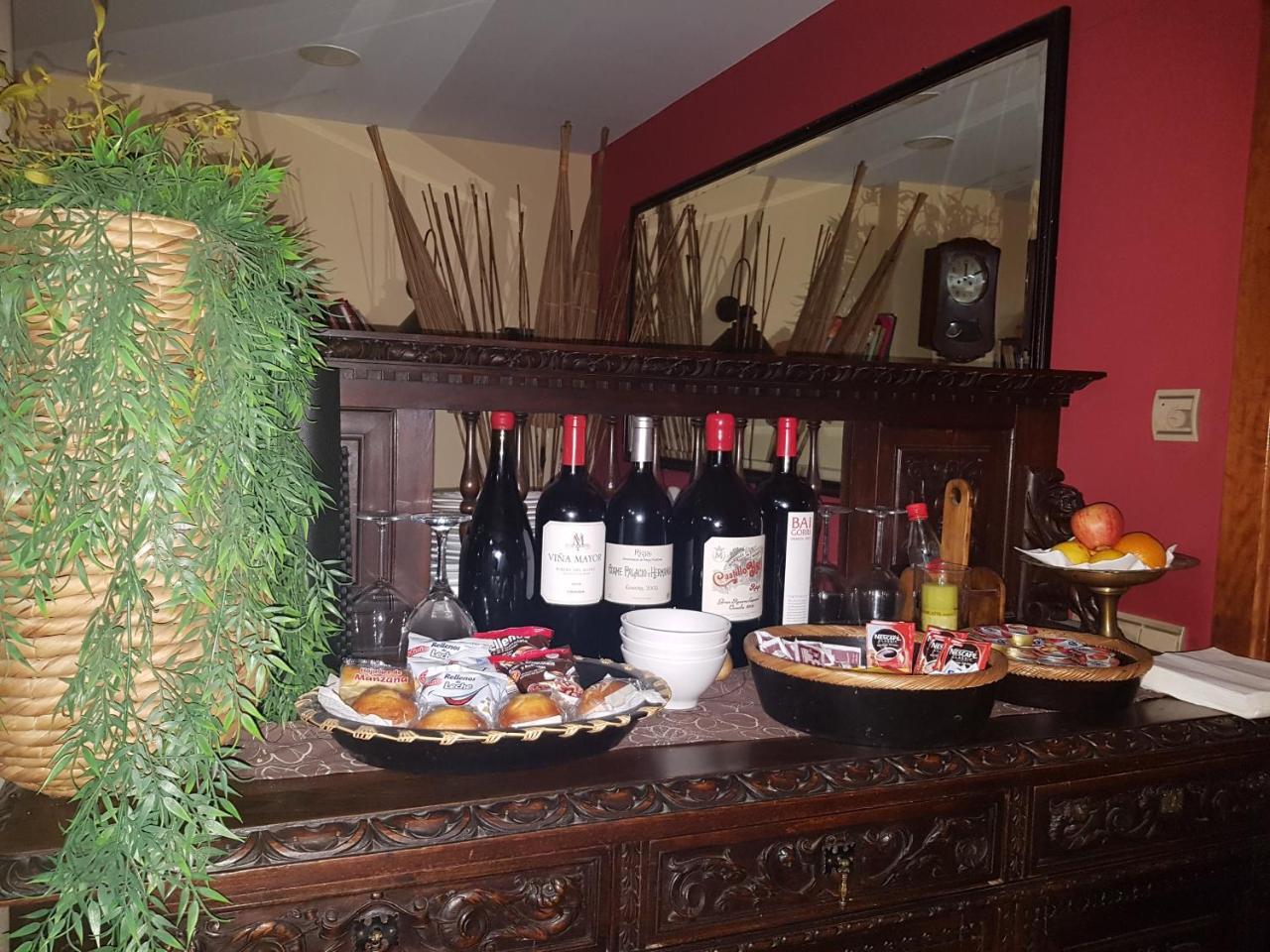 Hostal Los Canteros Golmayo Kültér fotó